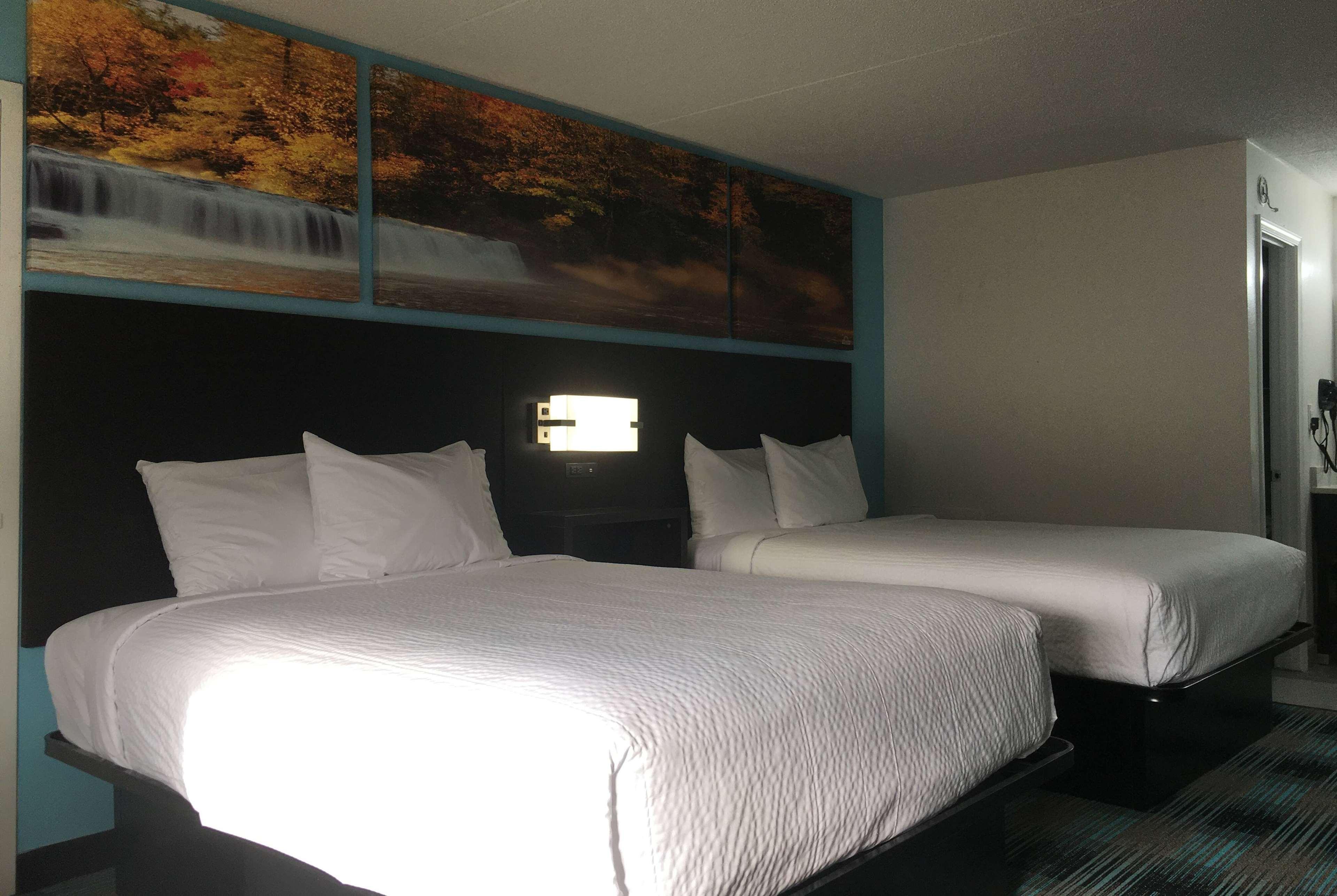 Days Inn By Wyndham Calhoun Ga I-75 And Us-41 Exteriér fotografie