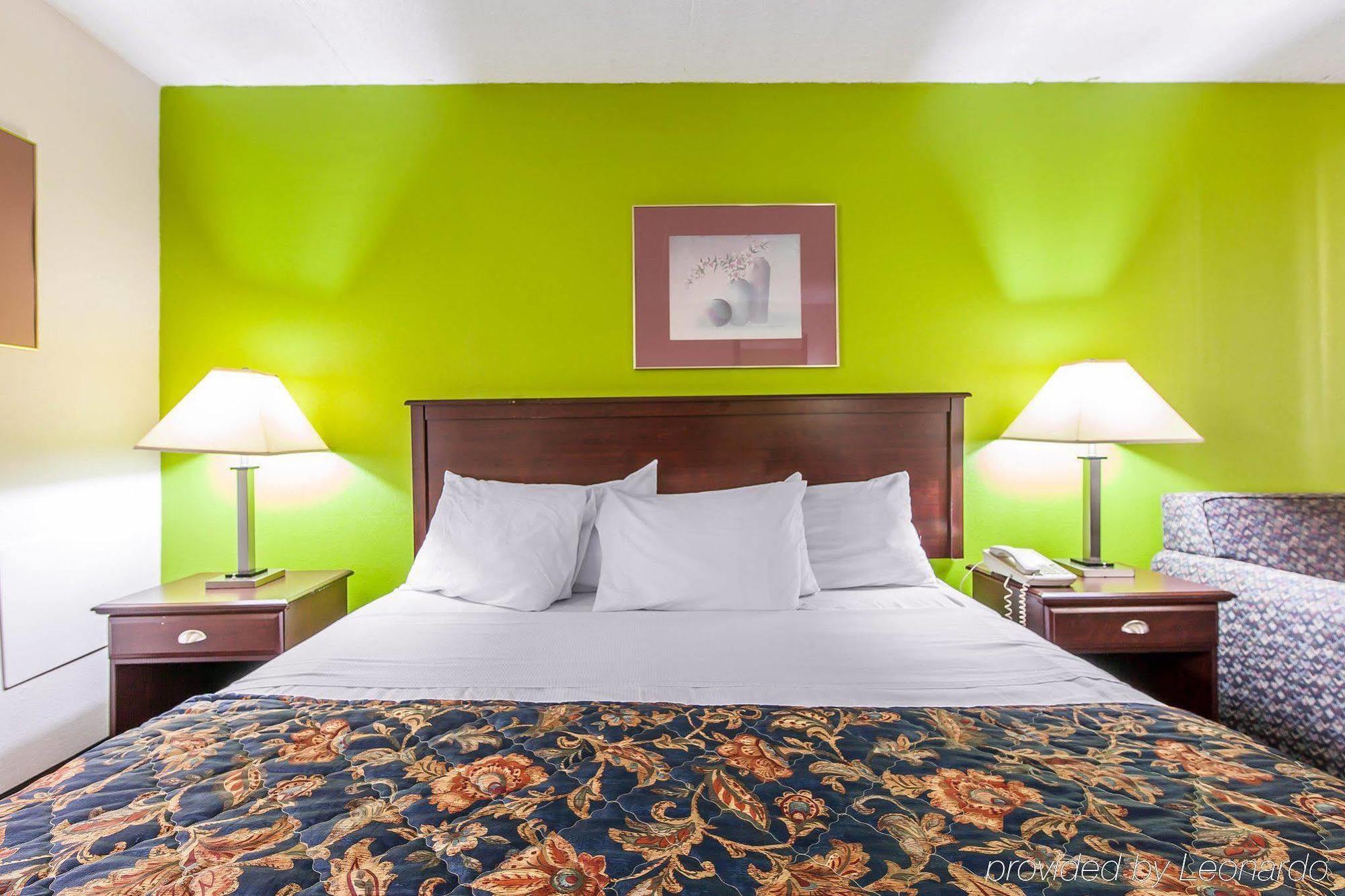 Days Inn By Wyndham Calhoun Ga I-75 And Us-41 Exteriér fotografie