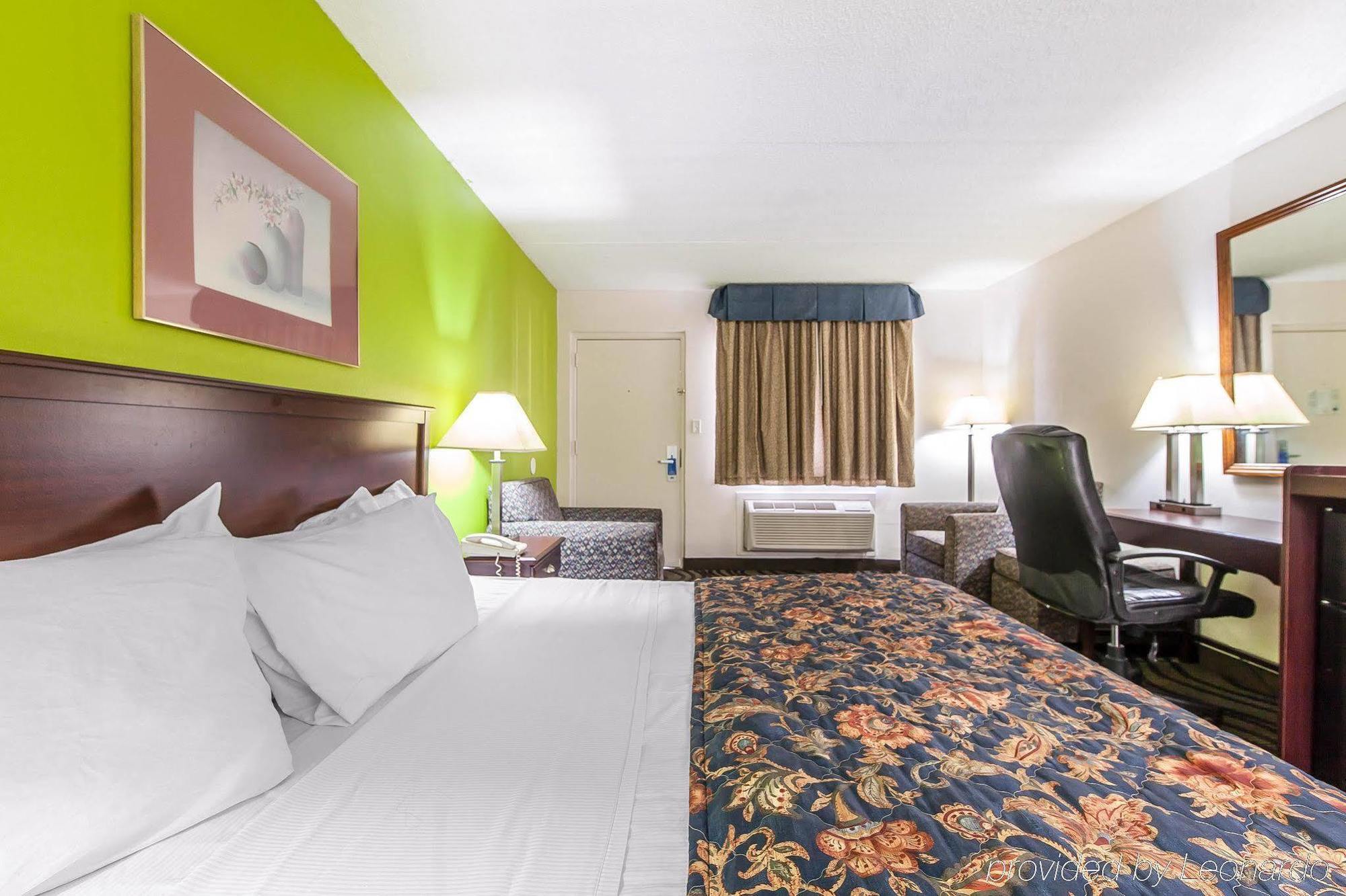Days Inn By Wyndham Calhoun Ga I-75 And Us-41 Exteriér fotografie