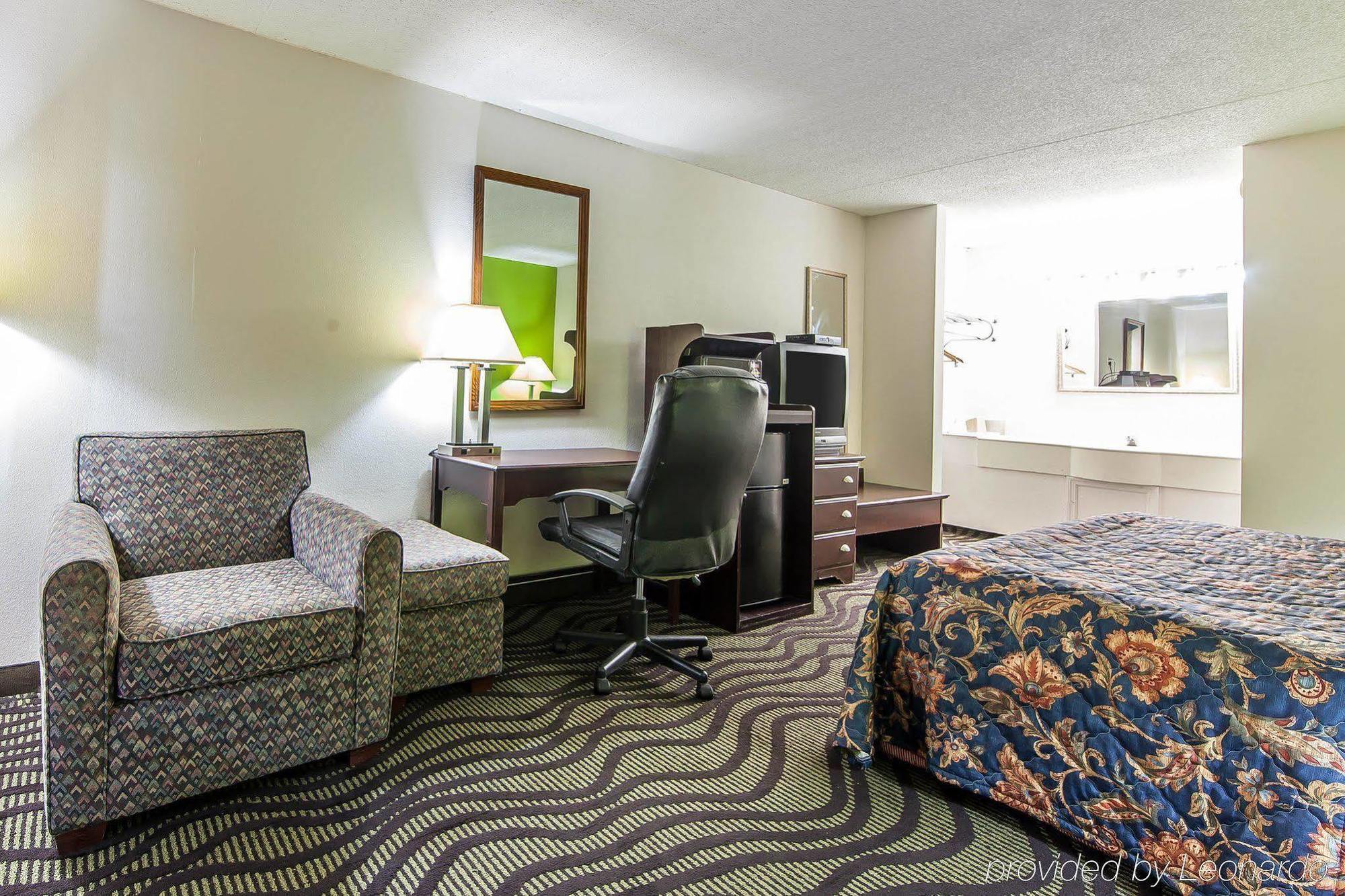 Days Inn By Wyndham Calhoun Ga I-75 And Us-41 Exteriér fotografie